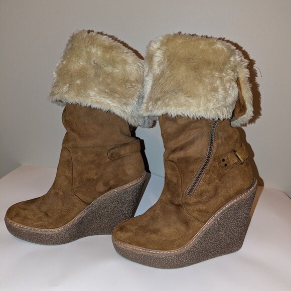 Baker’s “Furbee” Faux Fur Convertible Wedge Boots – Women’s Size 10 – Tan - Picture 6 of 7